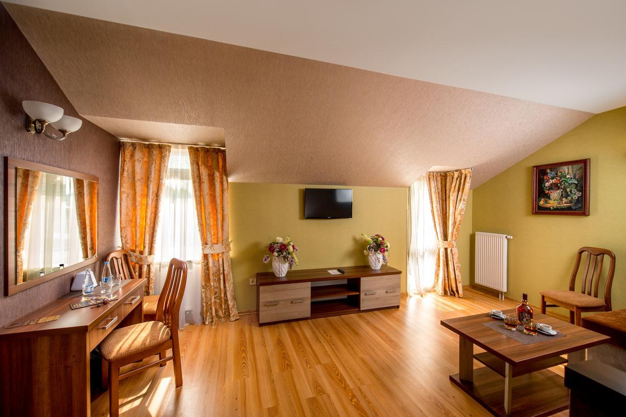 Hotel&Spa Pysanka, Готель Писанка, 3 Сауни Та Джакузі - Індивідуальний Відпочинок У Спа Lemberg Exterior foto